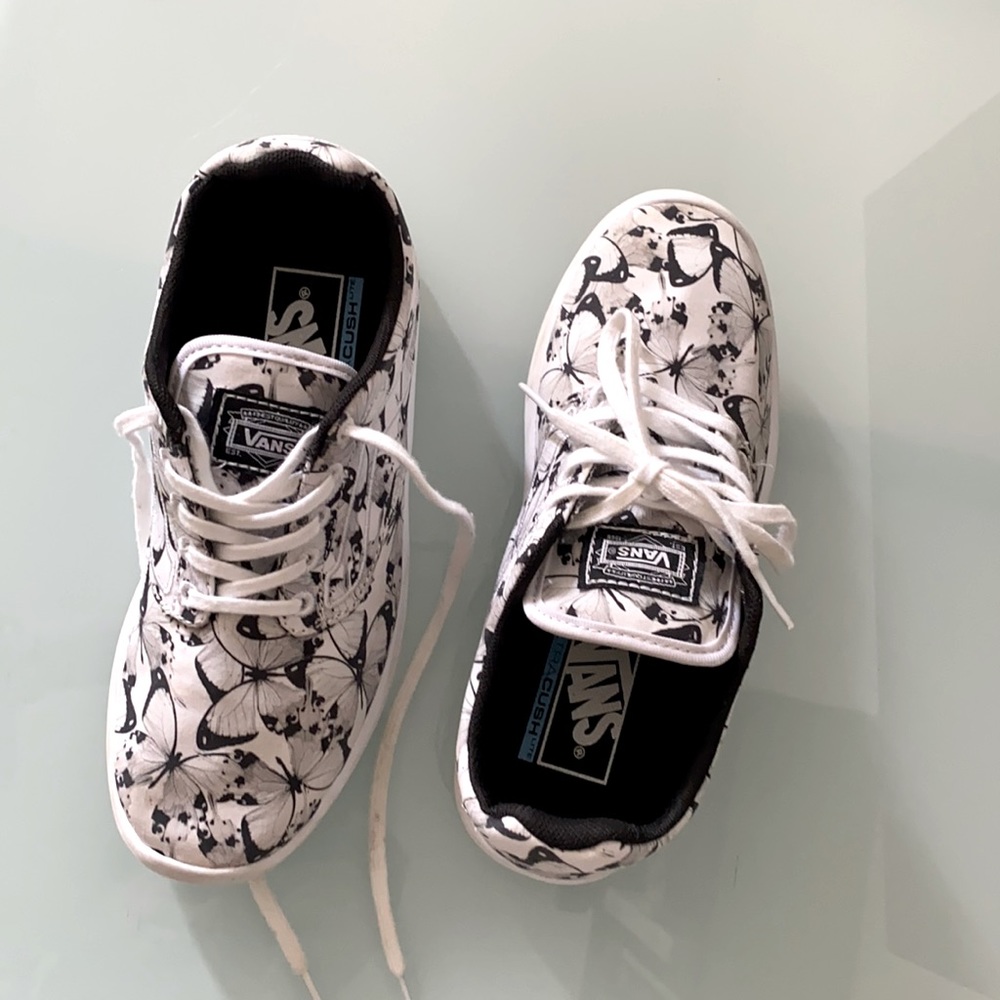 Vans tennis sneakers